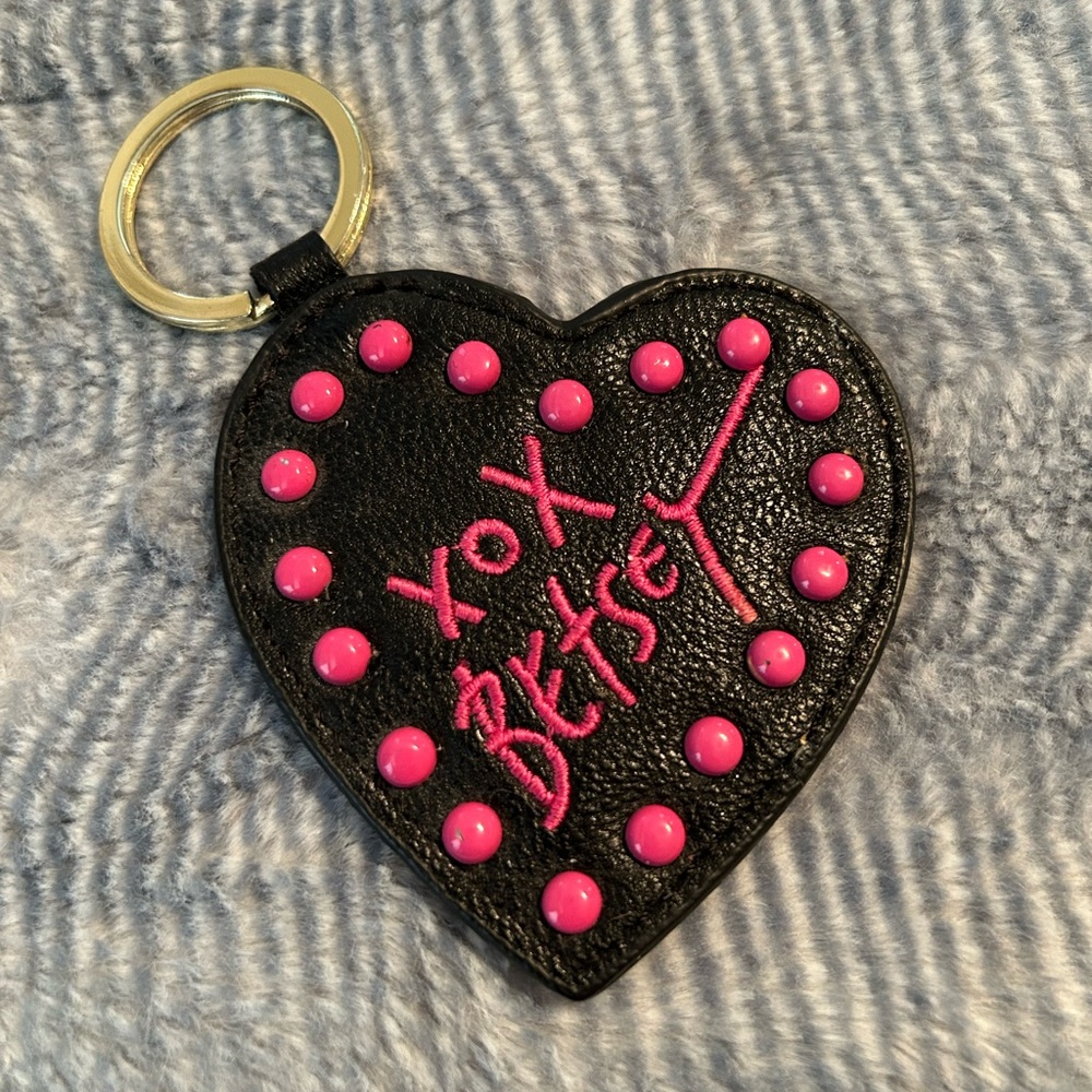 New! Betsey Johnson heart keychain/fob